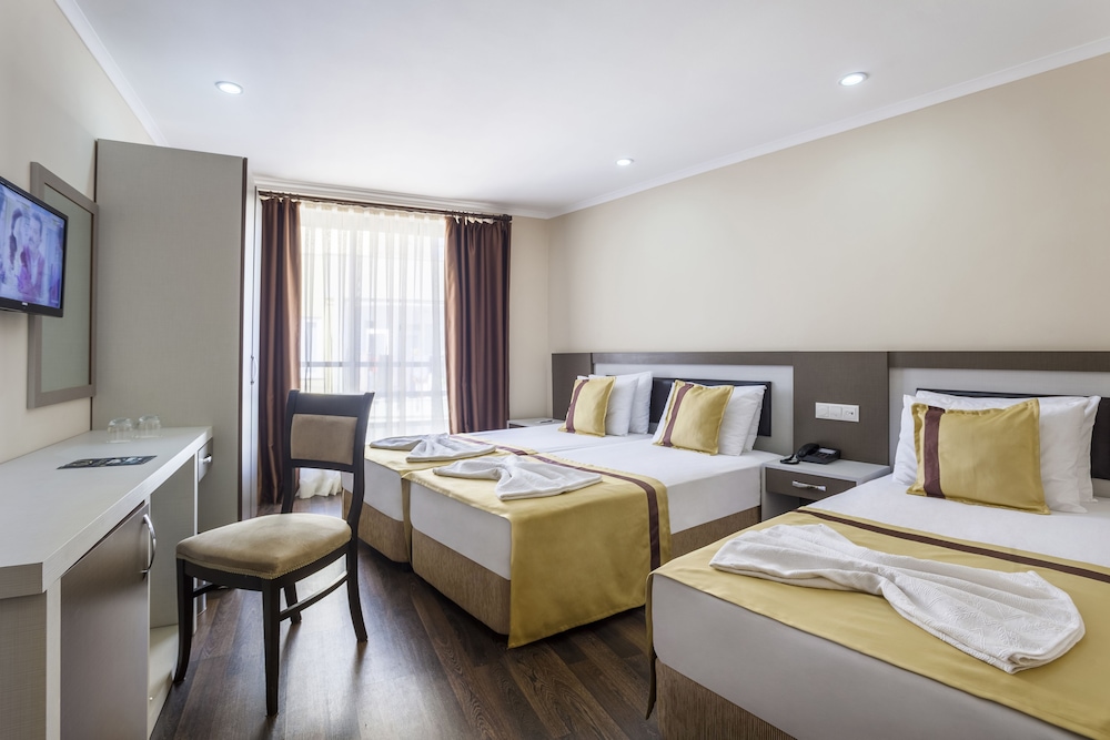 Ayhan Hotel — Hotel rooms in Antalya