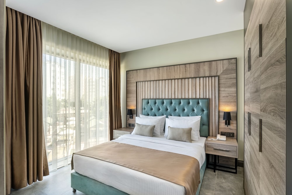 Rodinn Park Hotel — Hotel rooms in Antalya