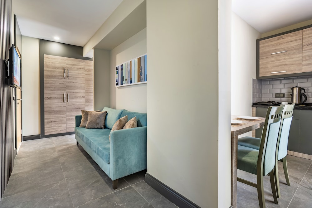 Rodinn Park Hotel — Hotel rooms in Antalya