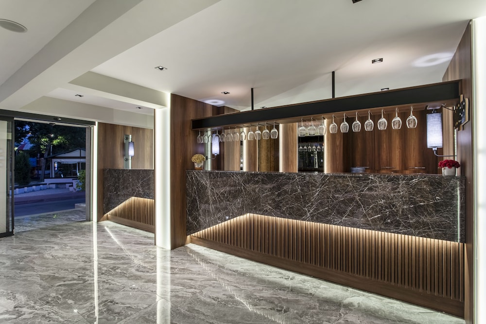 Rodinn Park Hotel — Restaurant & bars in Antalya