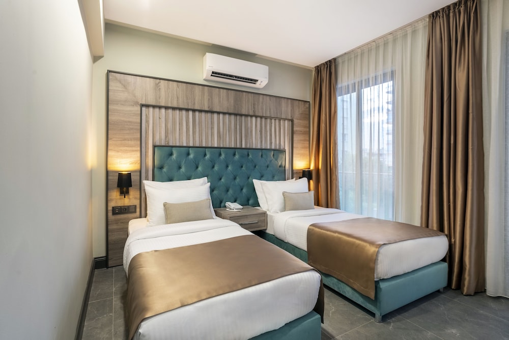 Rodinn Park Hotel — Hotel rooms in Antalya