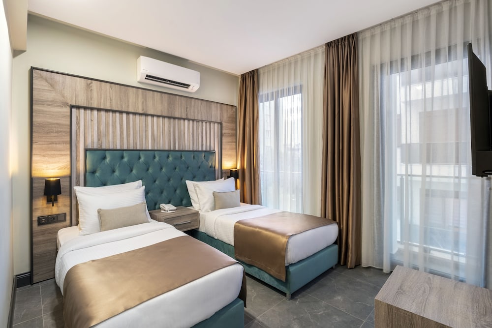 Rodinn Park Hotel — Hotel rooms in Antalya