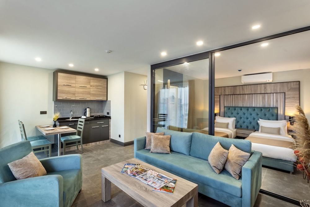 Rodinn Park Hotel — Hotel rooms in Antalya