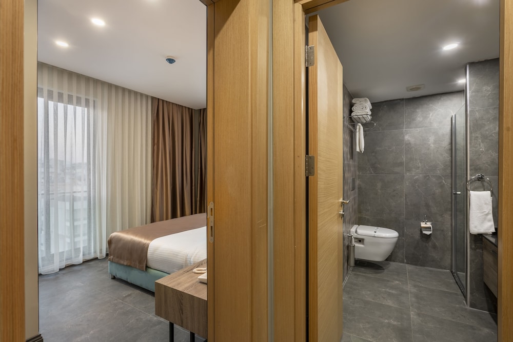 Rodinn Park Hotel — Hotel rooms in Antalya