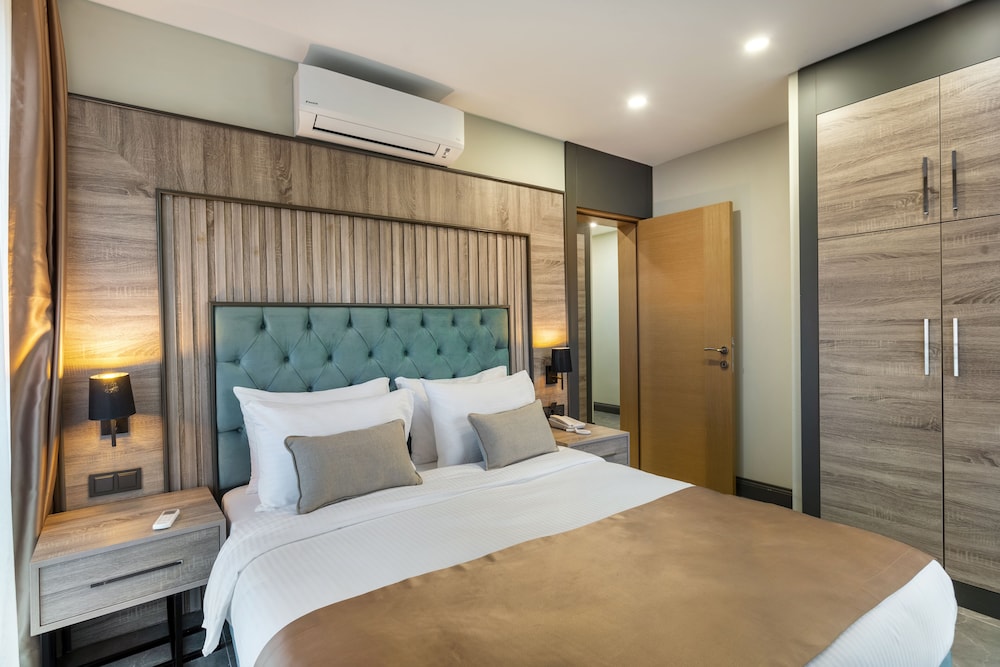 Rodinn Park Hotel — Hotel rooms in Antalya