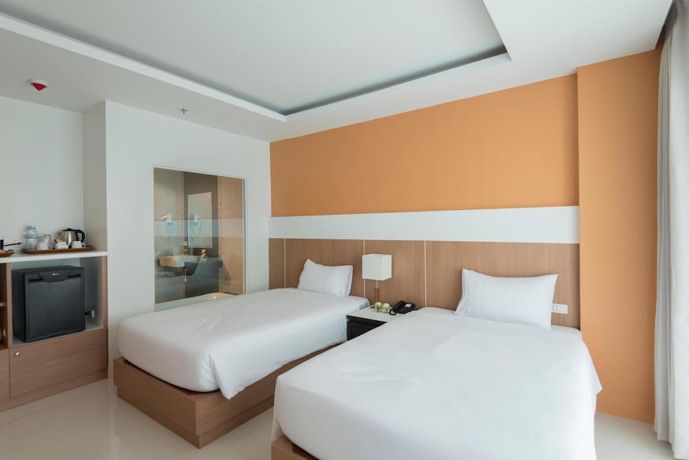 Chanalai Hillside Resort, Karon Beach — Hotel rooms in Karon, Phuket Province