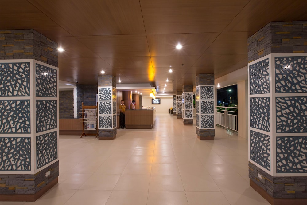 Chanalai Hillside Resort, Karon Beach — Hotel building in Karon, Phuket Province