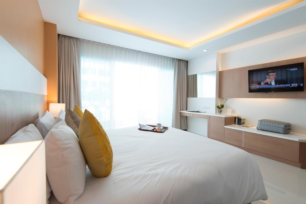 Chanalai Hillside Resort, Karon Beach — Hotel rooms in Karon, Phuket Province