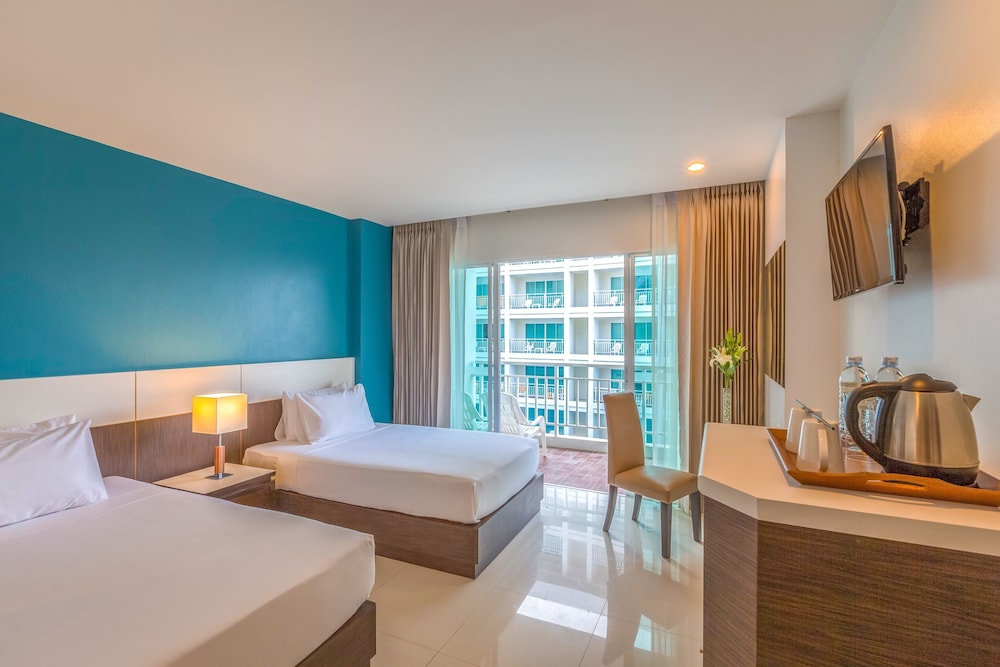 Chanalai Hillside Resort, Karon Beach — Hotel rooms in Karon, Phuket Province