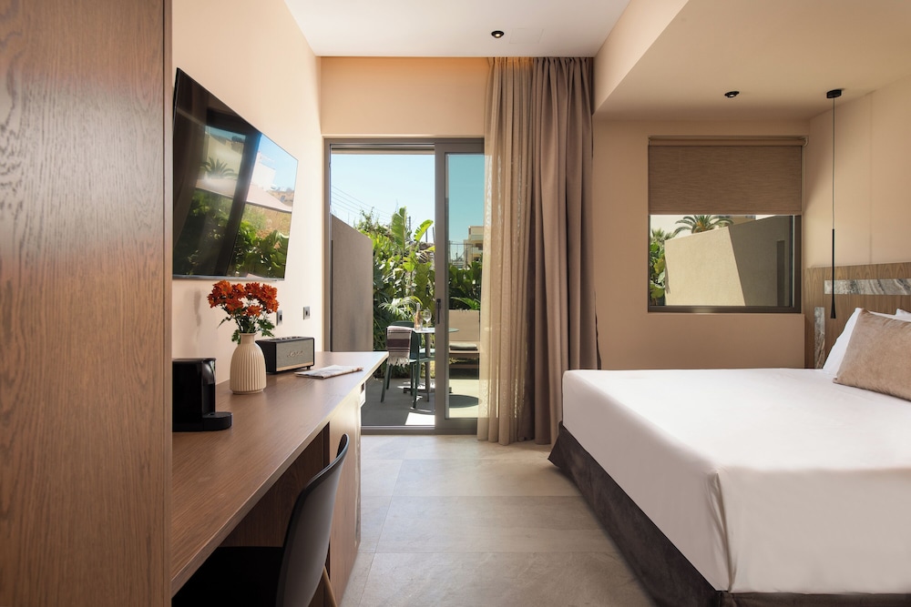 Cosmeen Lifestyle Boutique Stay — Hotel rooms in Hersonissos