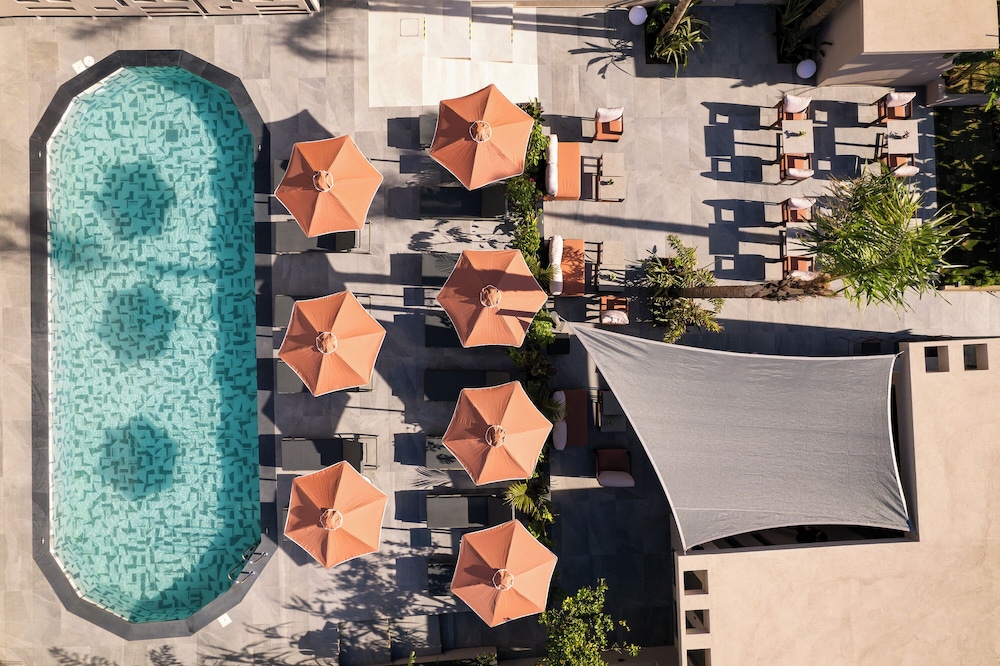Cosmeen Lifestyle Boutique Stay — Swimming pool in Hersonissos