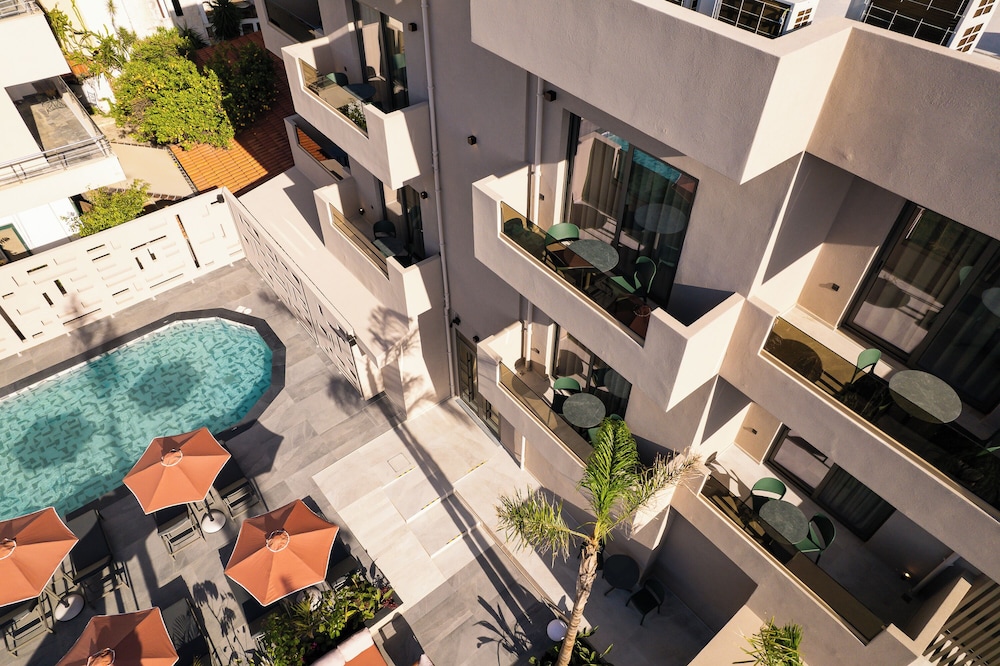 Cosmeen Lifestyle Boutique Stay — Hotel building in Hersonissos
