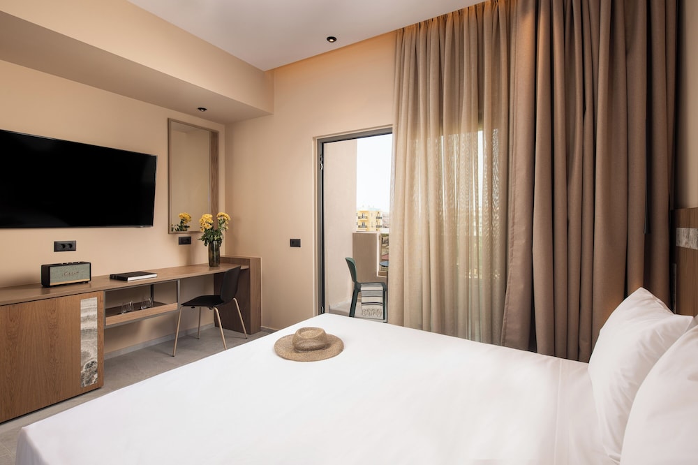Cosmeen Lifestyle Boutique Stay — Hotel rooms in Hersonissos