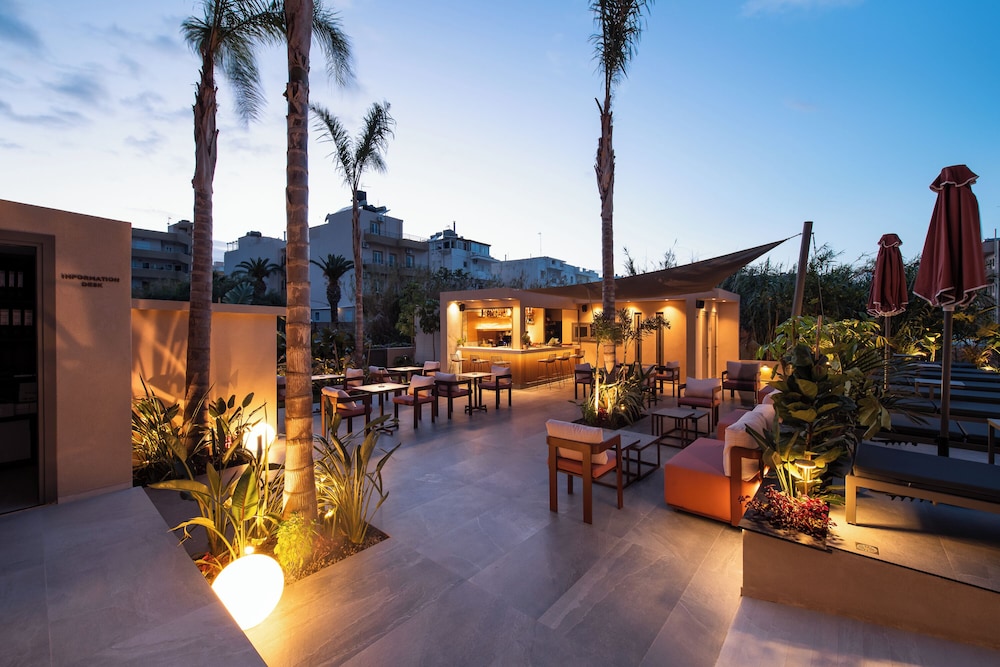 Cosmeen Lifestyle Boutique Stay — Restaurant & bars in Hersonissos