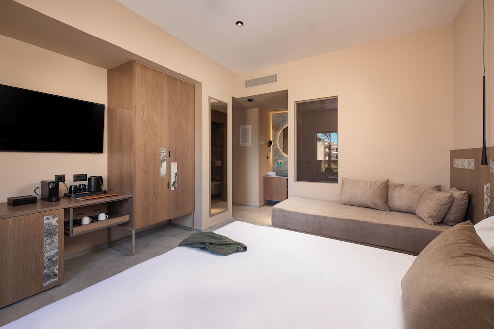 Cosmeen Lifestyle Boutique Stay — Hotel rooms in Hersonissos