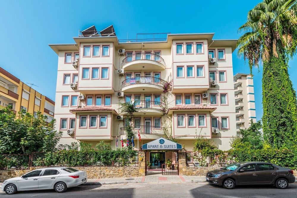 The S Apart & Suites Hotel — Hotel building in Alanya