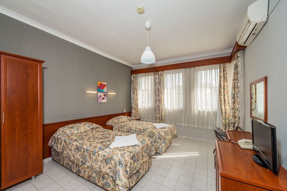 The S Apart & Suites Hotel — Hotel rooms in Alanya