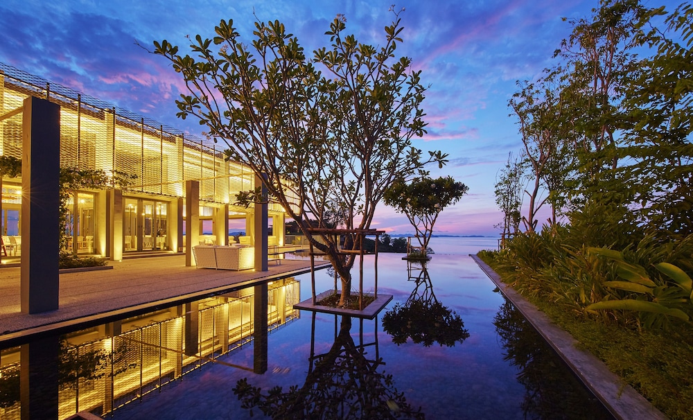 COMO Point Yamu, Phuket — Swimming pool in Pa Klok, Phuket Province