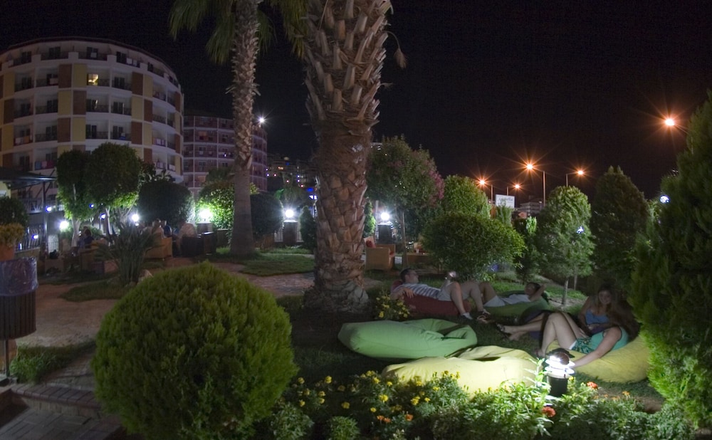 Arabella World Hotel — Restaurant & bars in Alanya