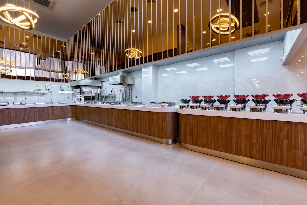 Belenli Resort Hotel — Restaurant & bars in Belek