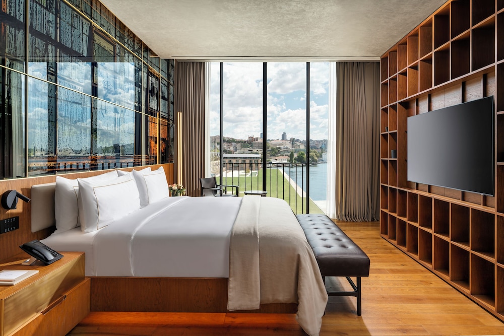 Rixos Tersane Istanbul — Hotel rooms in Istanbul, Istanbul