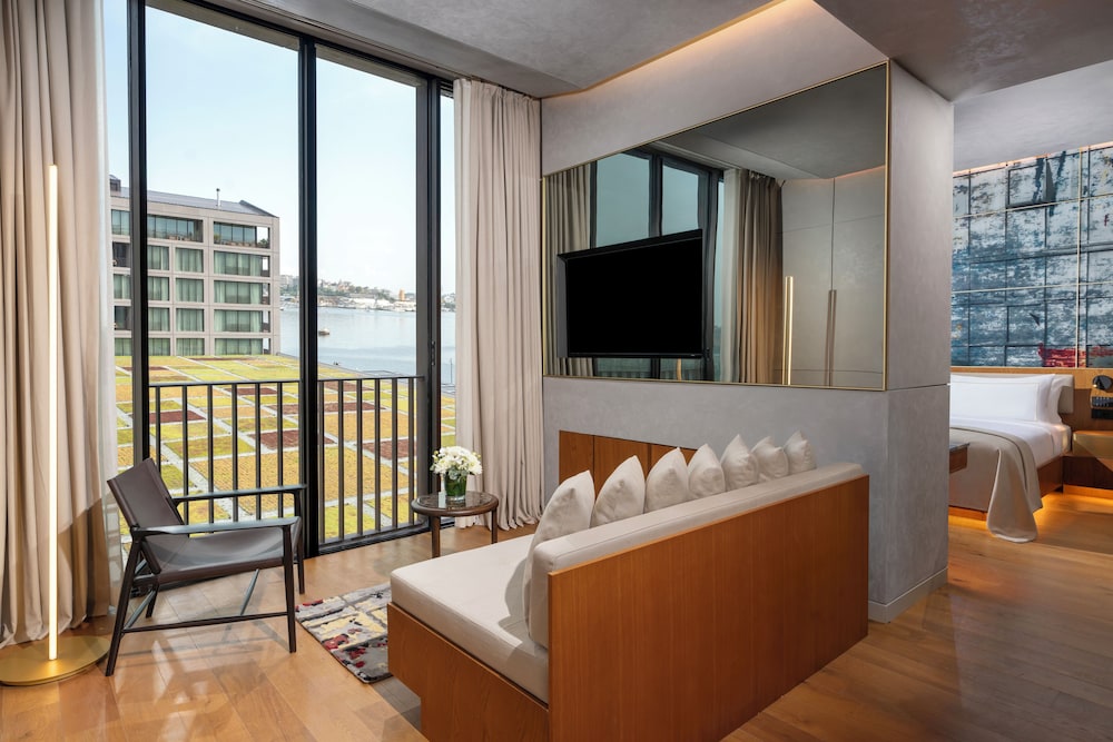 Rixos Tersane Istanbul — Hotel rooms in Istanbul, Istanbul