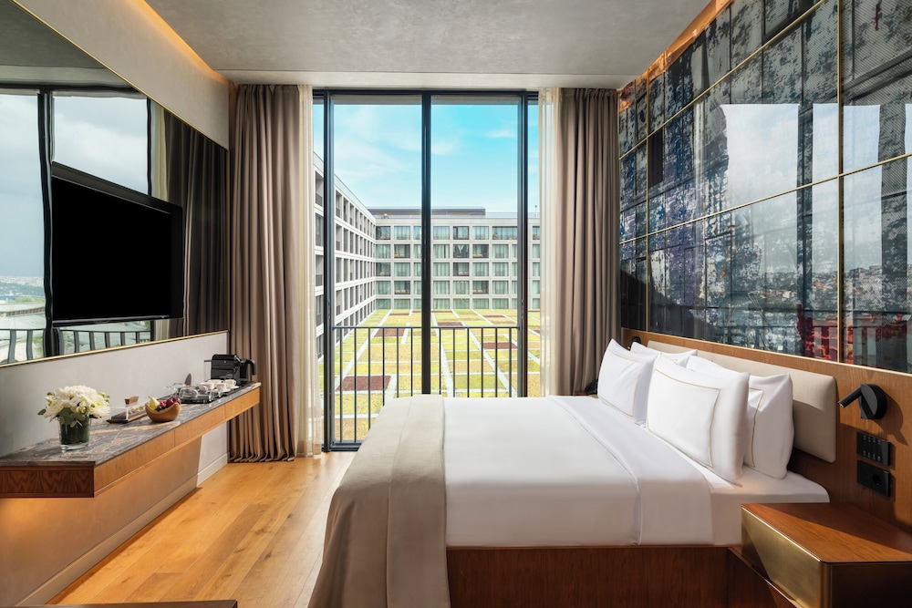 Rixos Tersane Istanbul — Hotel rooms in Istanbul, Istanbul