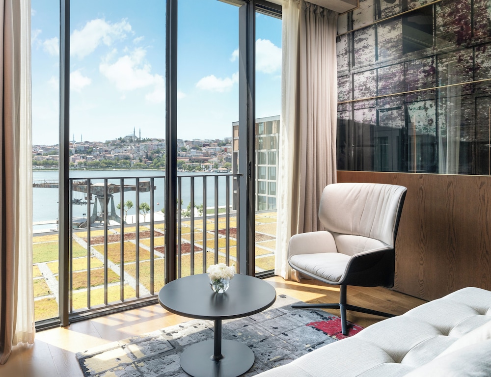 Rixos Tersane Istanbul — Hotel rooms in Istanbul, Istanbul