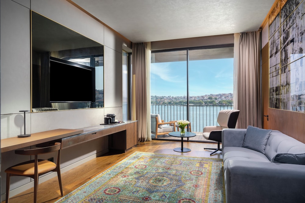 Rixos Tersane Istanbul — Hotel rooms in Istanbul, Istanbul
