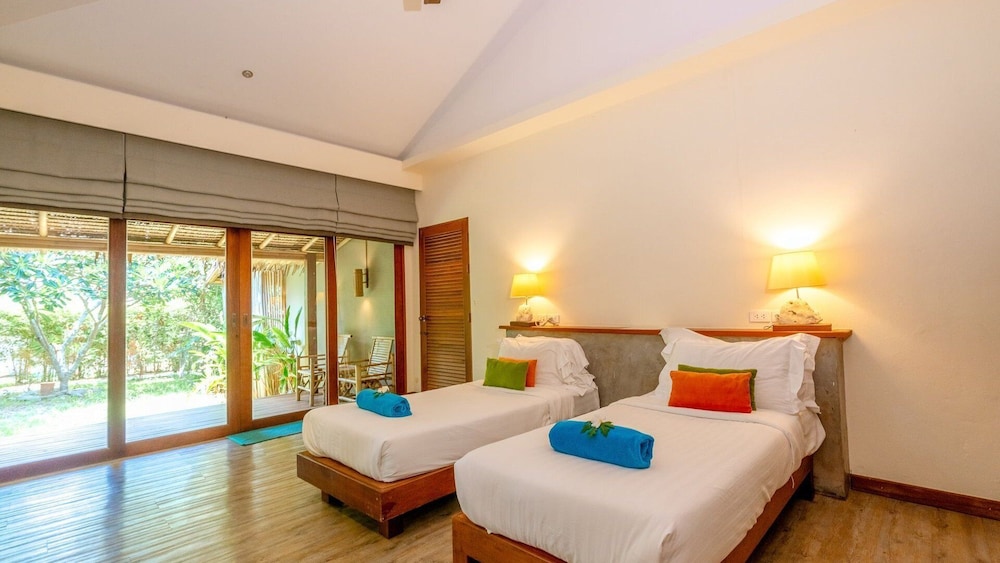 Sea Dance Resort — Hotel rooms in Bo Phut, Surat Thani