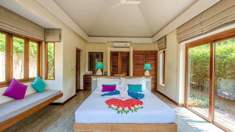 Sea Dance Resort — Hotel rooms in Bo Phut, Surat Thani