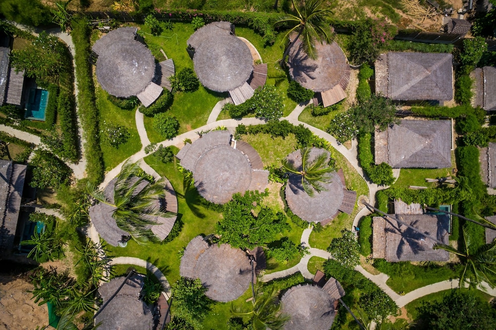 Sea Dance Resort — Hotel building in Bo Phut, Surat Thani