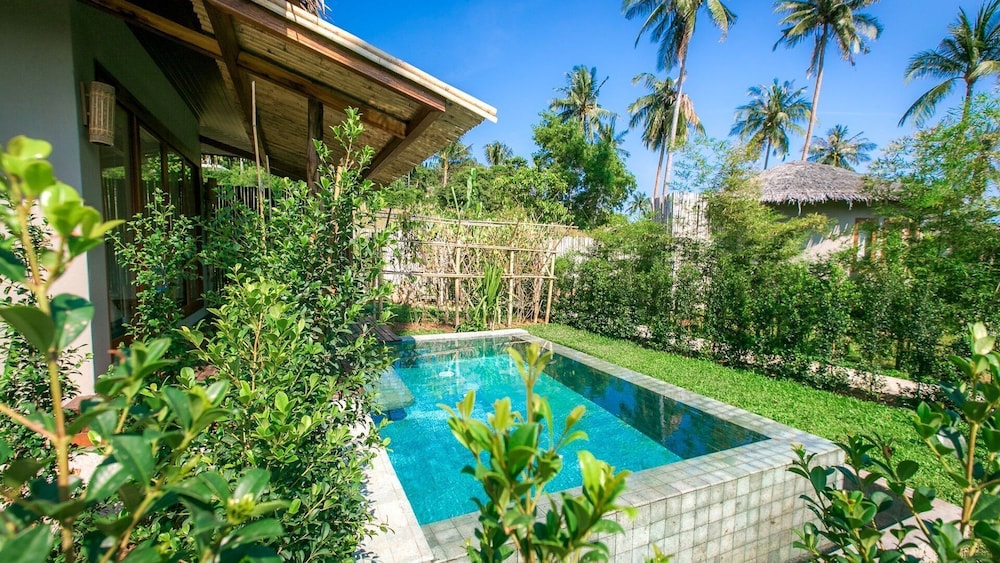 Sea Dance Resort — Swimming pool in Bo Phut, Surat Thani