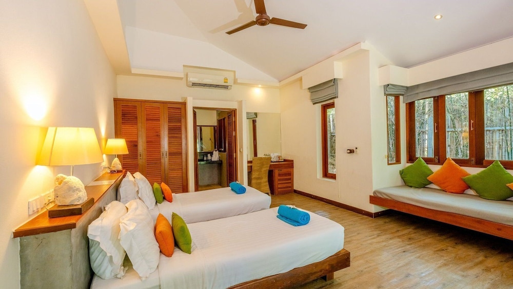 Sea Dance Resort — Hotel rooms in Bo Phut, Surat Thani
