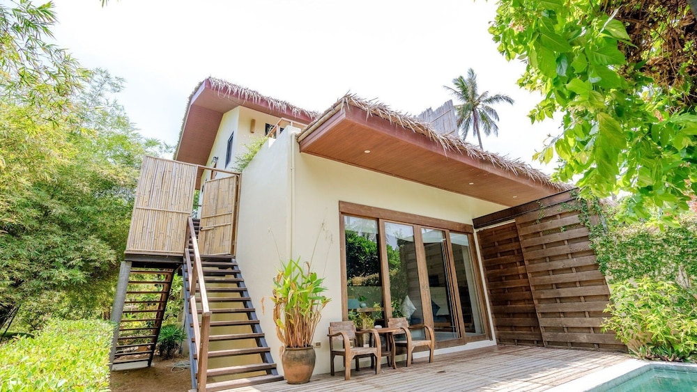 Sea Dance Resort — Hotel building in Bo Phut, Surat Thani