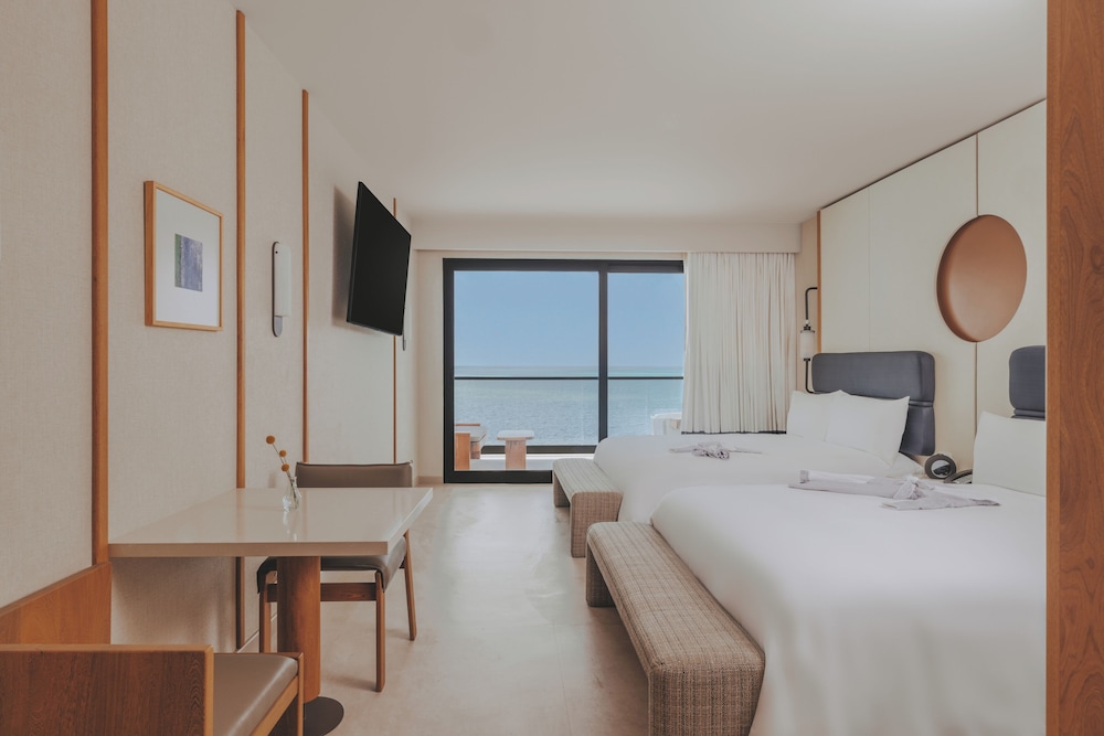 AVA Resort Cancun — Rooms in Cancun, Quintana Roo