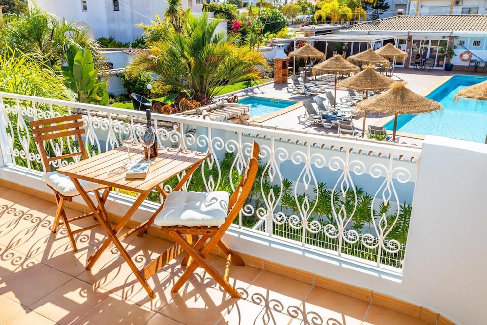 Giramar Apartamentos Turisticos — Hotel rooms in Lagos, Faro