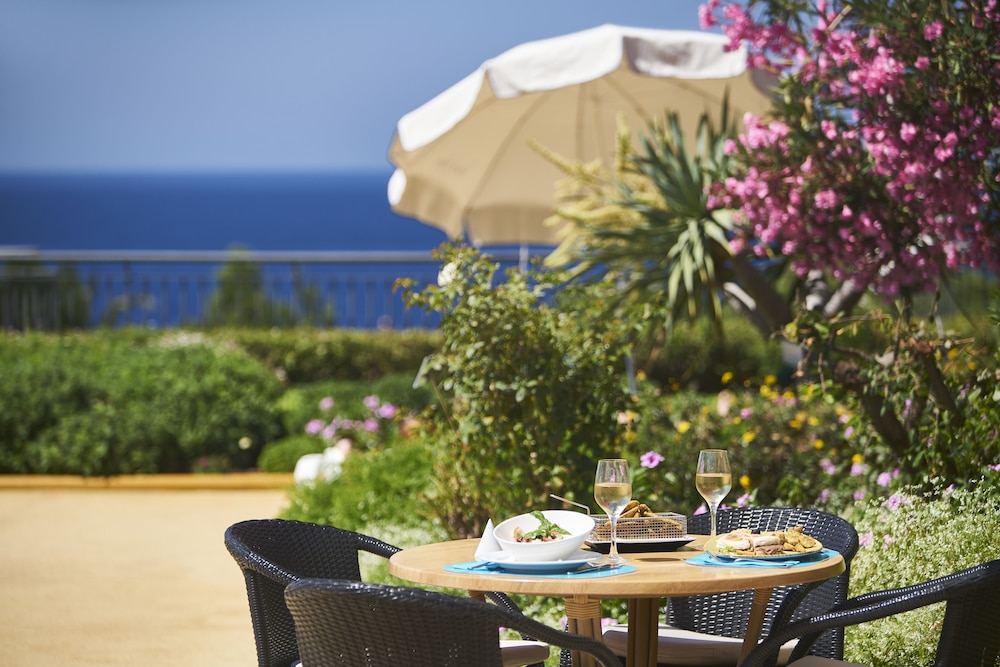 The Residence Porto Mare, by PortoBay — Restaurant & bars in Funchal, Madeira