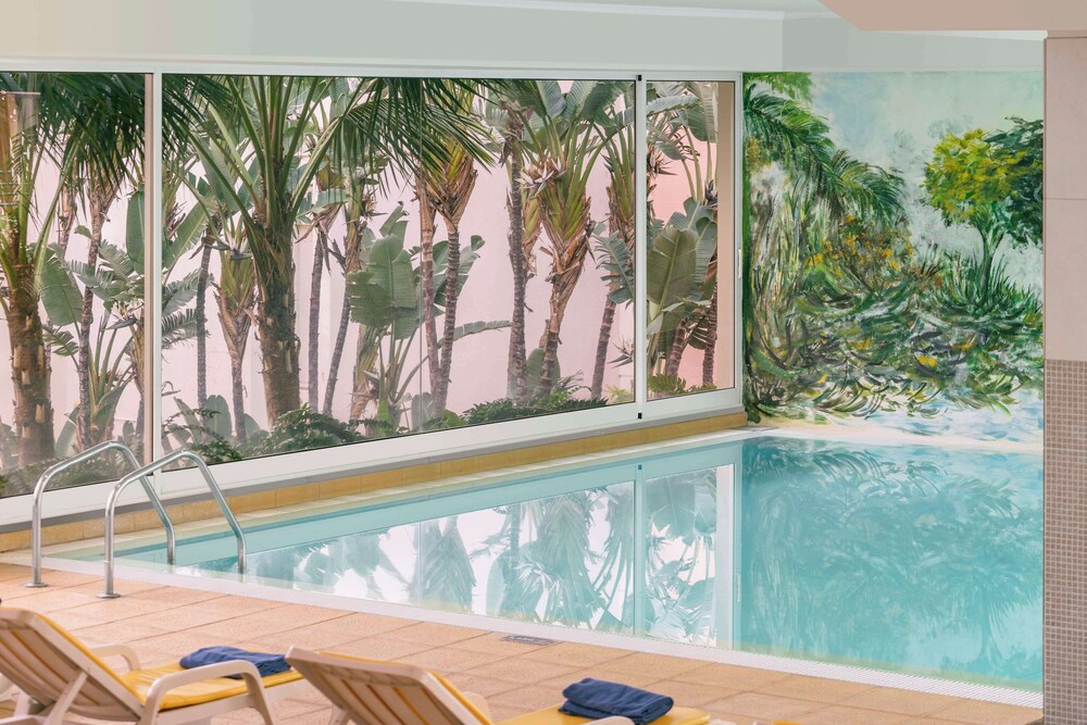 Dorisol Mimosa Studio Hotel — Swimming pool in Funchal, Madeira
