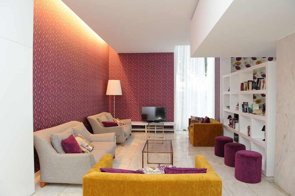 Dorisol Mimosa Studio Hotel — Hotel rooms in Funchal, Madeira