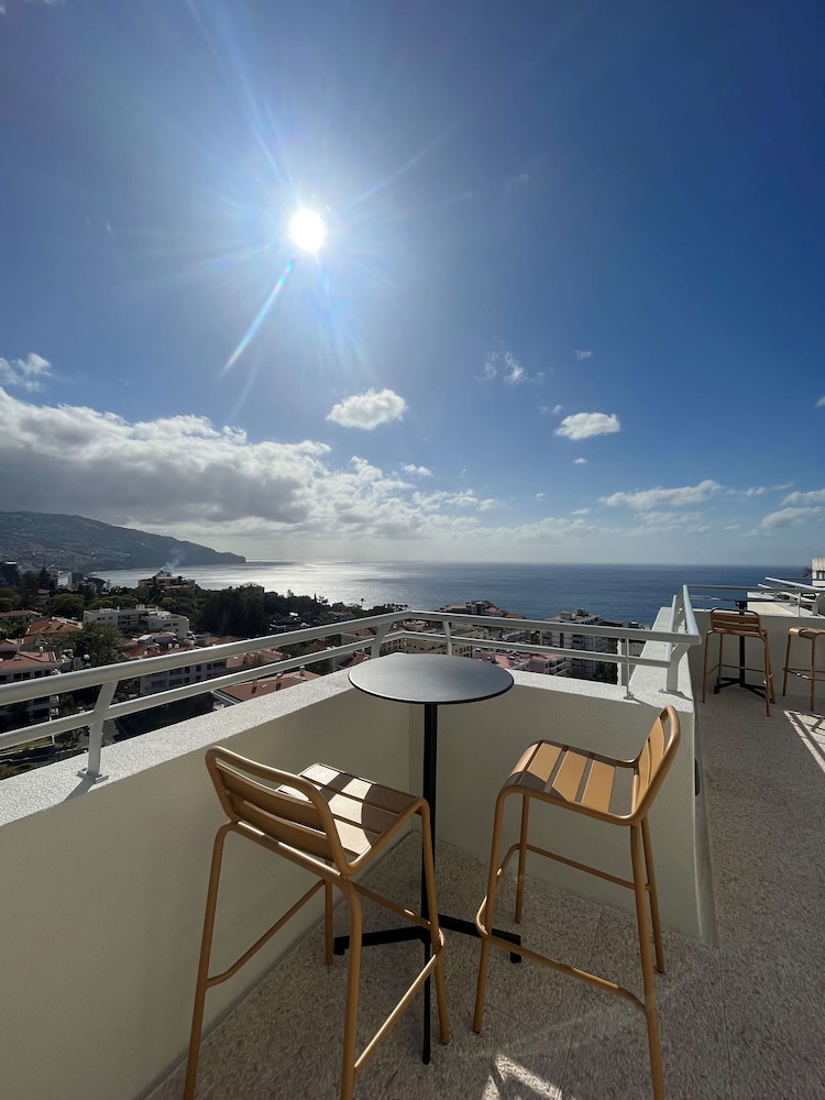 Dorisol Mimosa Studio Hotel — Hotel rooms in Funchal, Madeira