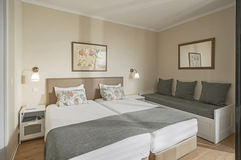 Dorisol Mimosa Studio Hotel — Hotel rooms in Funchal, Madeira