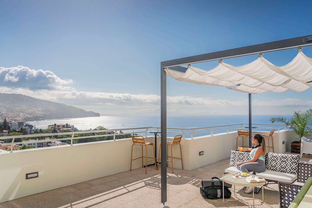 Dorisol Mimosa Studio Hotel — Hotel rooms in Funchal, Madeira