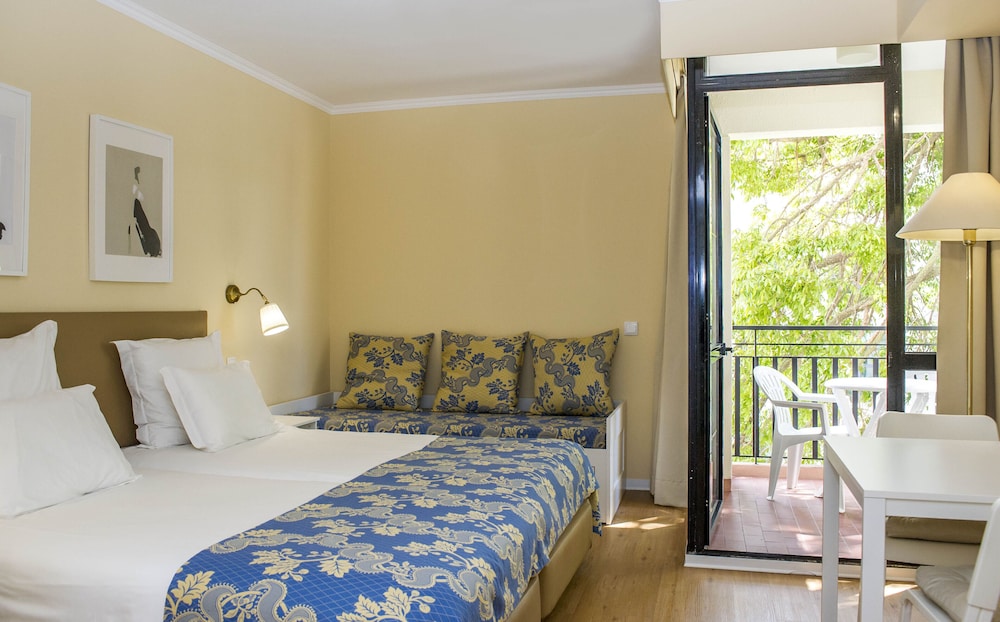 Dorisol Mimosa Studio Hotel — Hotel rooms in Funchal, Madeira