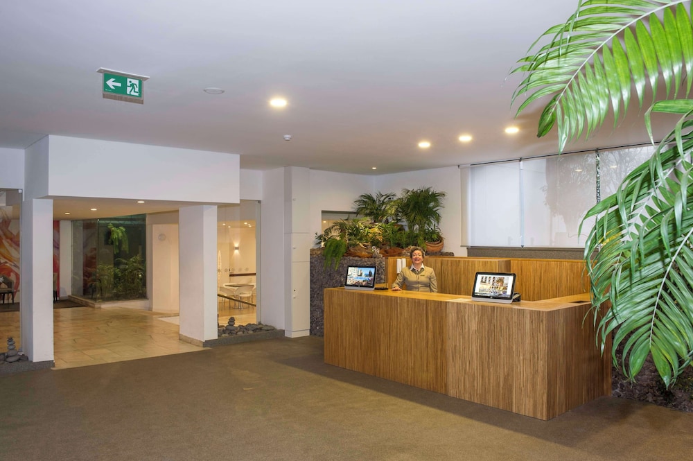 Dorisol Mimosa Studio Hotel — Hotel building in Funchal, Madeira