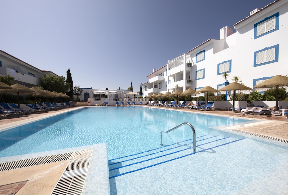 Agua Hotels Vila Branca — Swimming pool in Lagos, Faro