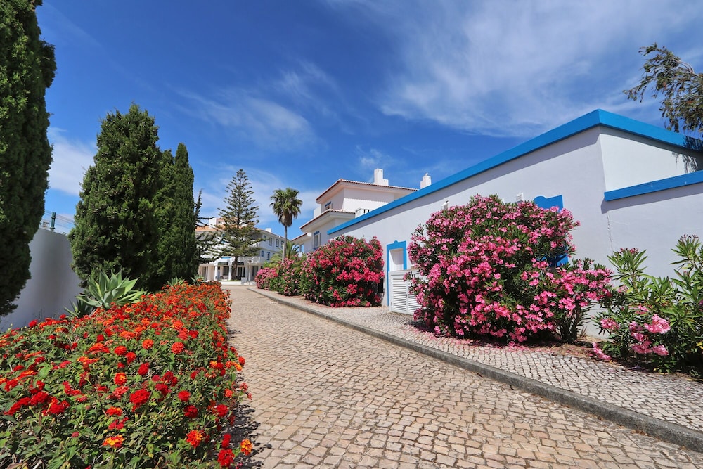 Agua Hotels Vila Branca — Hotel building in Lagos, Faro