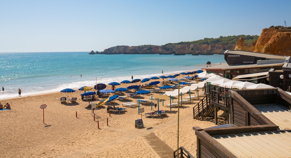 Jardim do Vau — Beach in Portimão, Faro