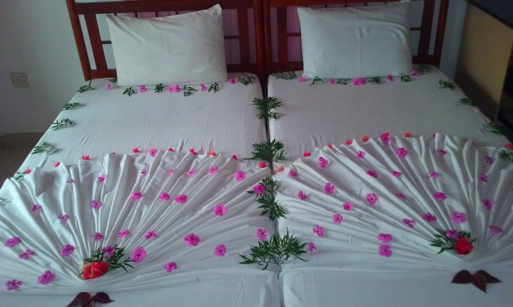 Ocean View — Hotel rooms in Bentota
