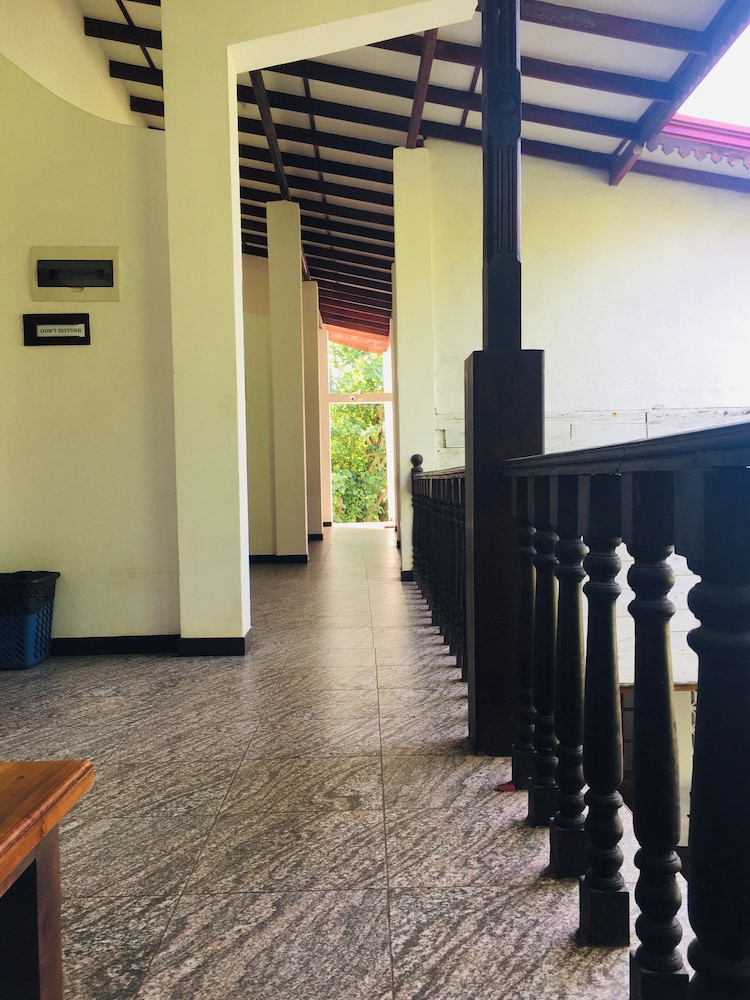Ocean View — Hotel building in Bentota